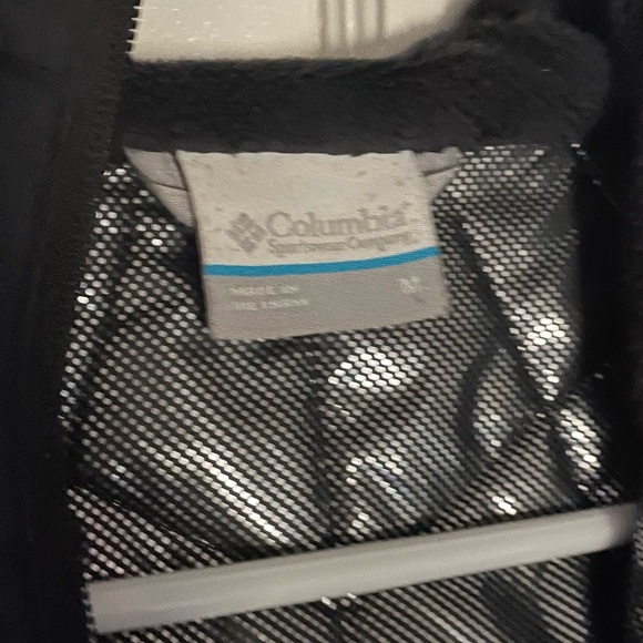 Columbia Women's Black Long Quilted Jacket - Picture 3 of 4